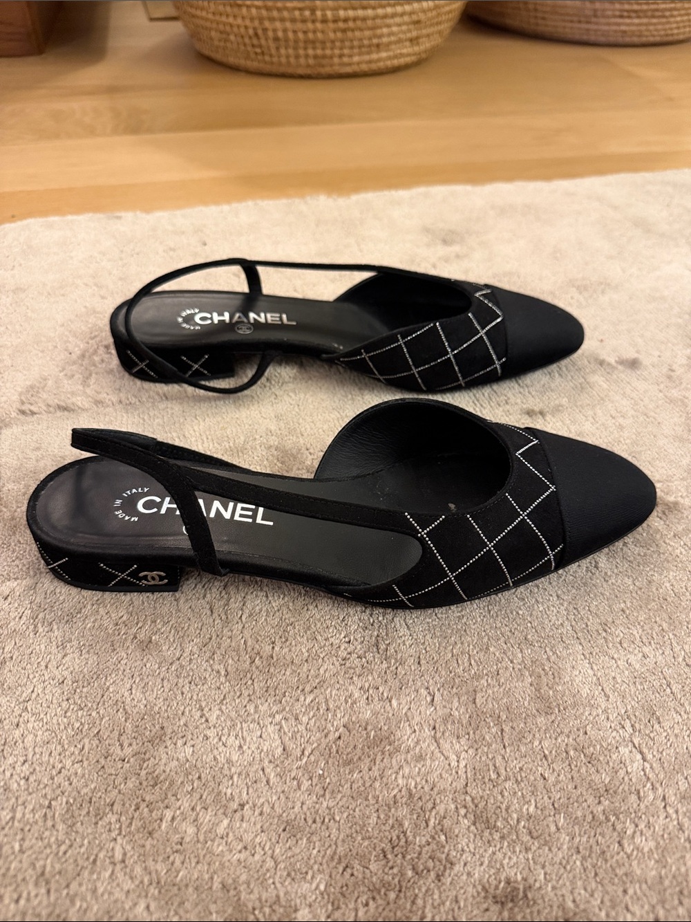 CHANEL Black Quilted Slingback Mules with Pointed Toe - Picture 4 of 6